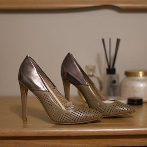 NWT French connection hazelnut heel